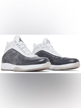 Air Jordan 2011 White Black Sneakers Mens 436771-101 Sz 12